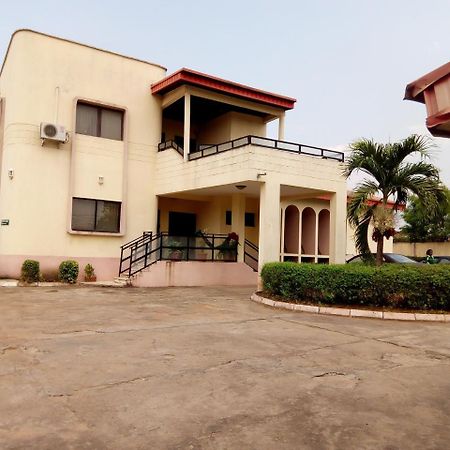 Royal Green Guest House Abeokuta Екстериор снимка