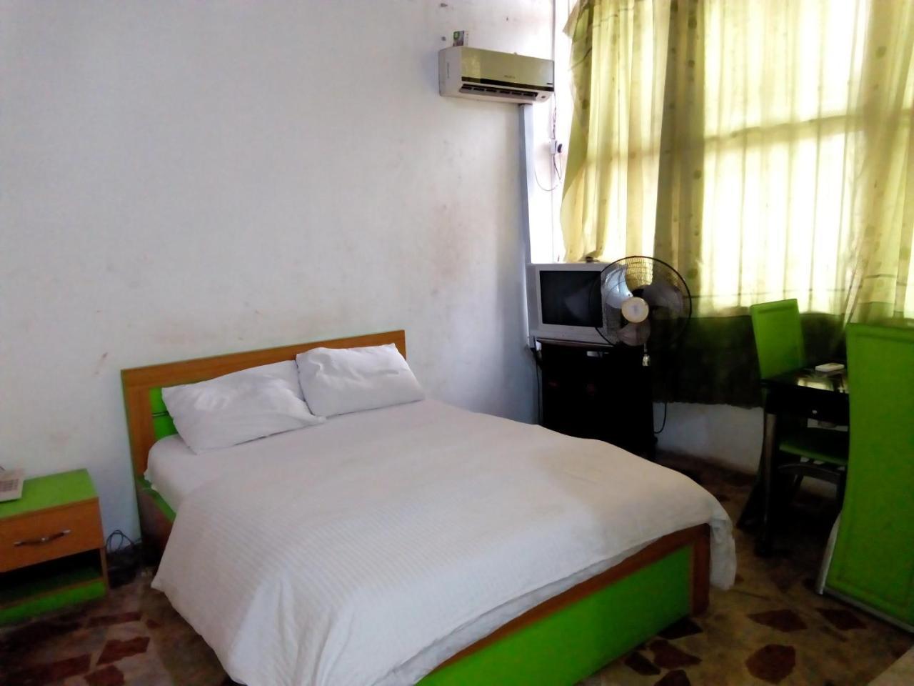 Royal Green Guest House Abeokuta Екстериор снимка
