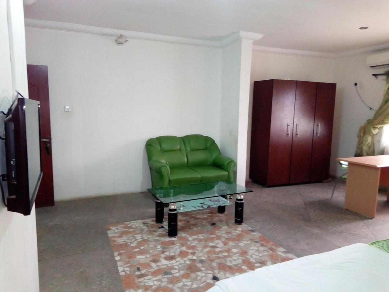 Royal Green Guest House Abeokuta Екстериор снимка