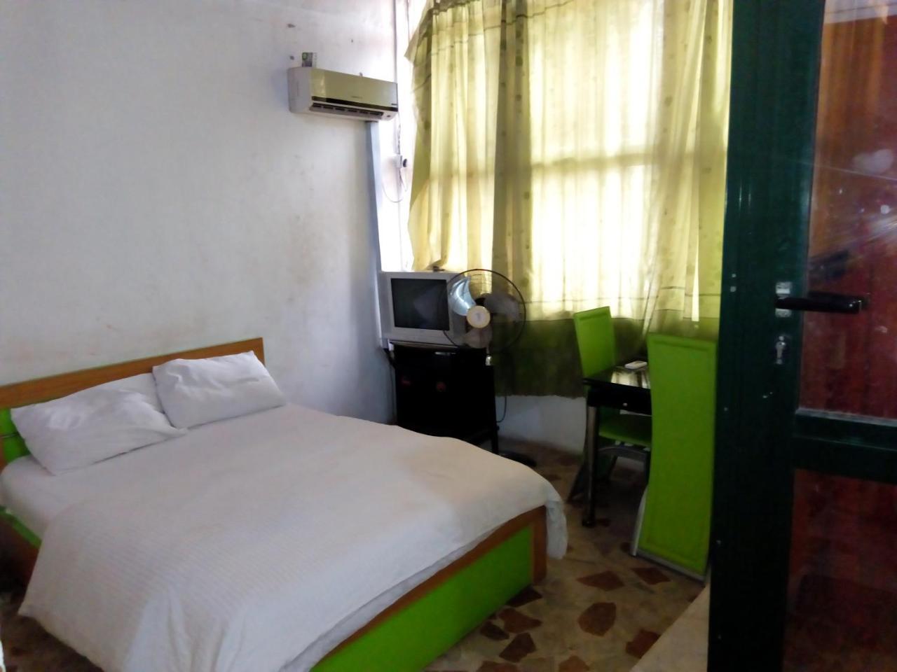 Royal Green Guest House Abeokuta Екстериор снимка